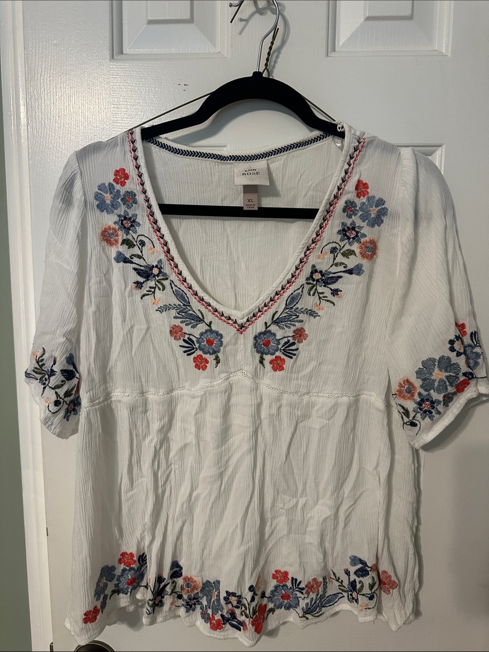 Knox Rose White V-Neck Tunic with Blue and Red Floral Embroidery